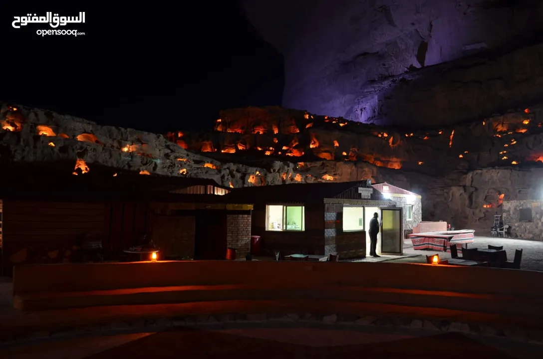 فرصة استثمارية منتجع وادي القمر السياحي الفاخر (Investment opportunity: Moon Valley Luxury Resort)