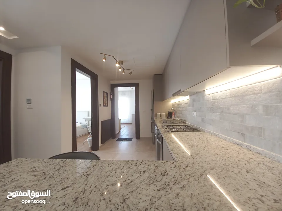 شقة مفروشة للإيجار في عبدون  ( Property 33946 ) سنوي فقط