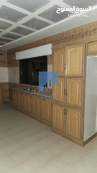 شقة أرضية فاخرة للبيع في الجاردنز - خلف سوق شاكر 190م تشطيب سوبر ديلوكس لم تسكن