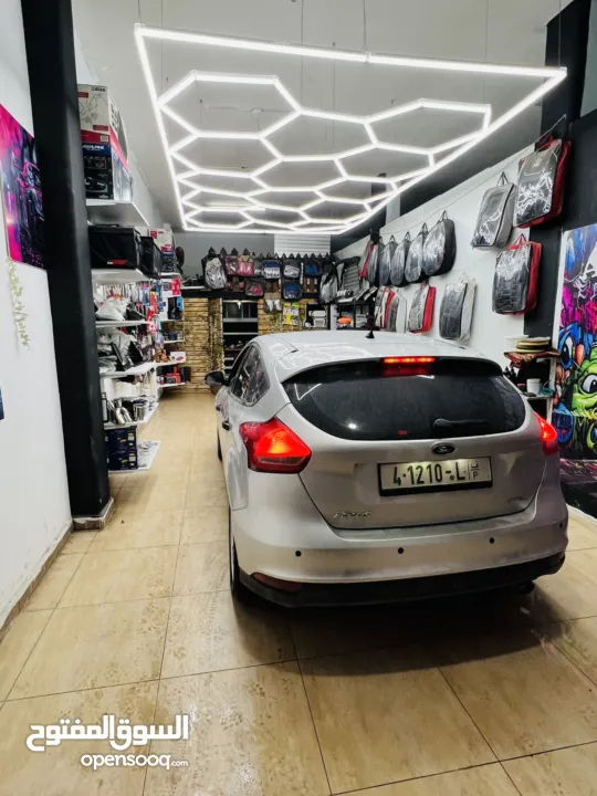 فورد فوكس 2015 للبيع التفاصيل موجودة كالمه علا الاعلان