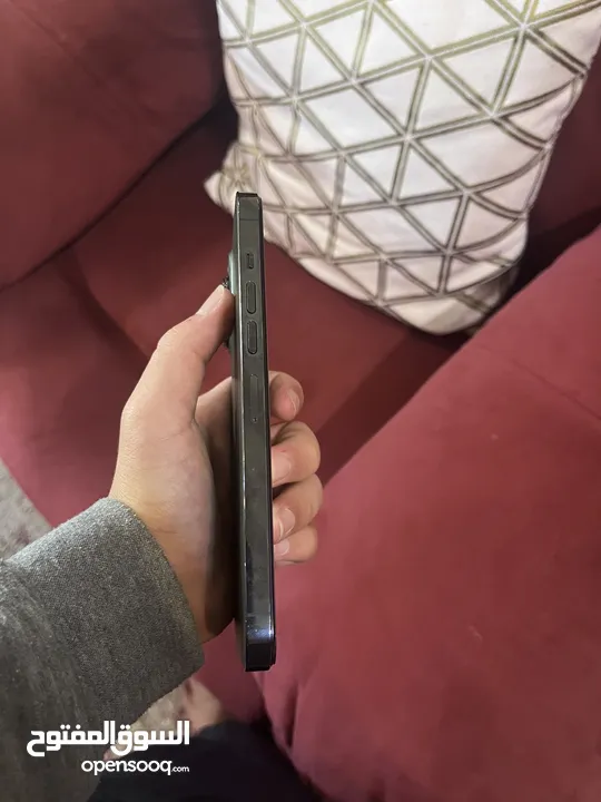 ايفون 13pro max اقرأ الوصف
