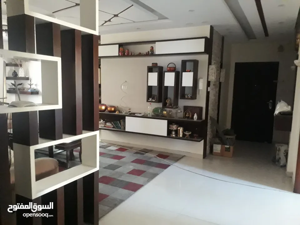 شقة في قلب الرمال