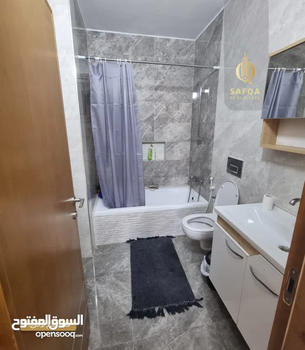 شقة للبيع بموقع مميز قريب لوسط البلد  مع اطلالة