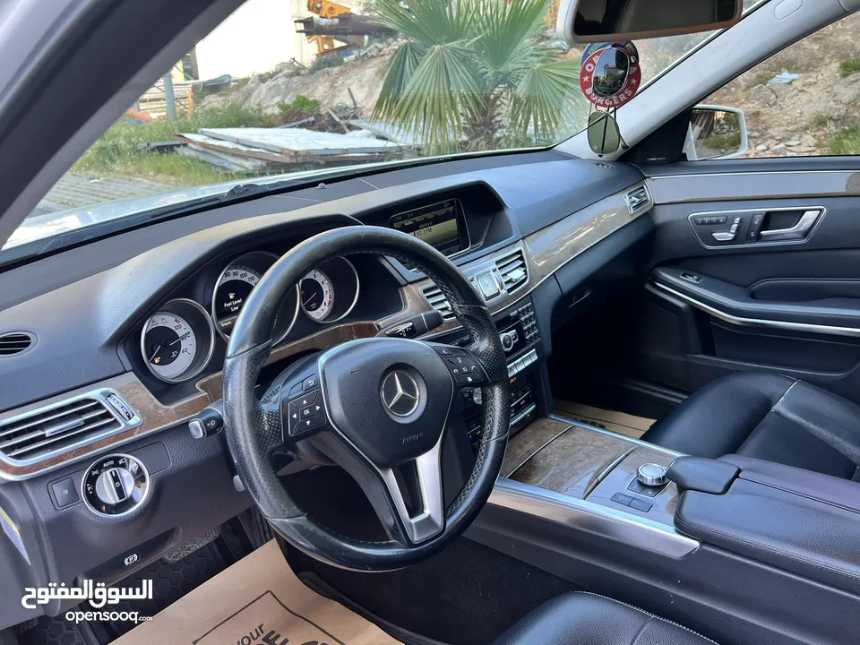 Mercedes Benz  W212  MERCEDES BENZ E350