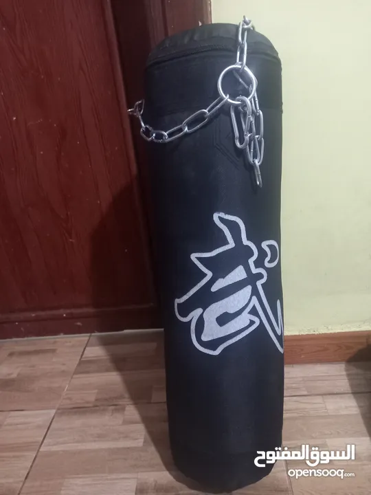 كيس ملاكمه للبيع بسعر حرق طول 60 cm  اقرأ الوصف