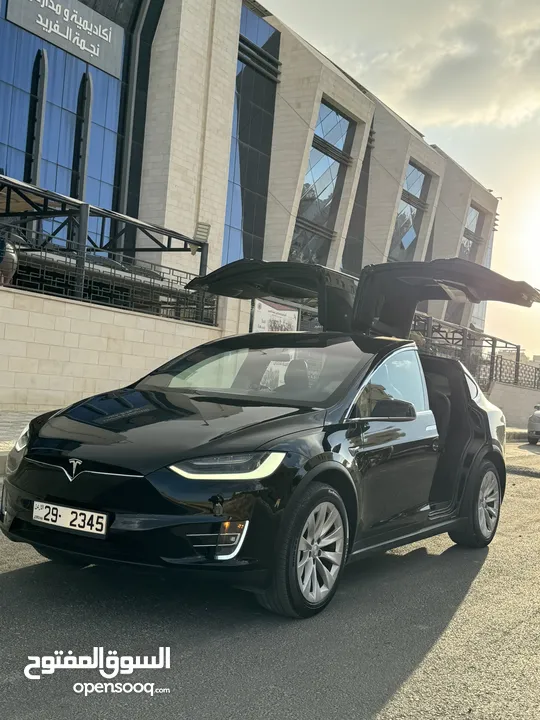 Tesla model x 2019