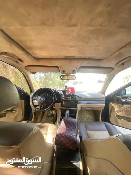 Bmw e39 520 2000 الدب للبيع