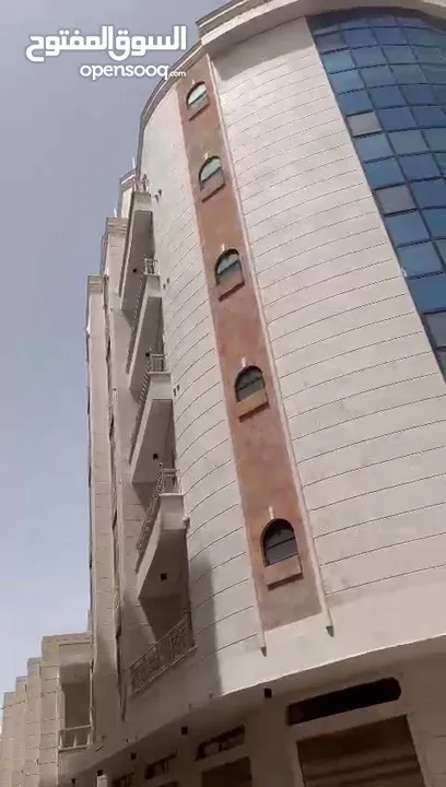 العمارة للايجار بالكامل تشطيب لوكس في صنعاء بيت بوس