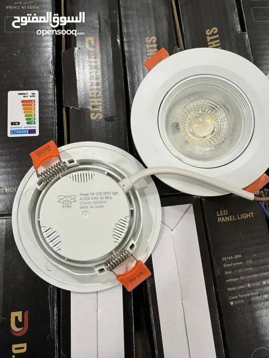 اضاءة سبوت لايت عدد 15 حجم 3 انچ بحالة ممتازة