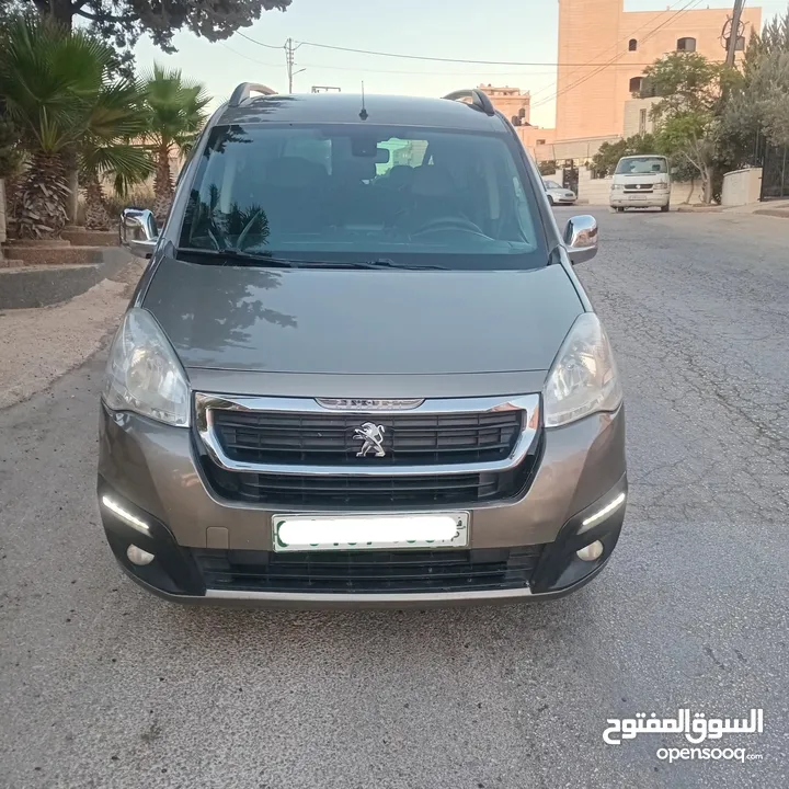 بيجو بارتنر 2017 (6+1) ديزل جير عادي نخب أصل شركة يد صفر