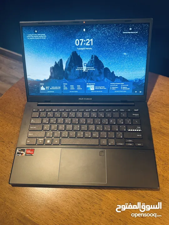 Asus Vivobook Laptop (LIKE NEW)