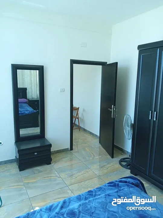 رووف صغير مفروش للايجار