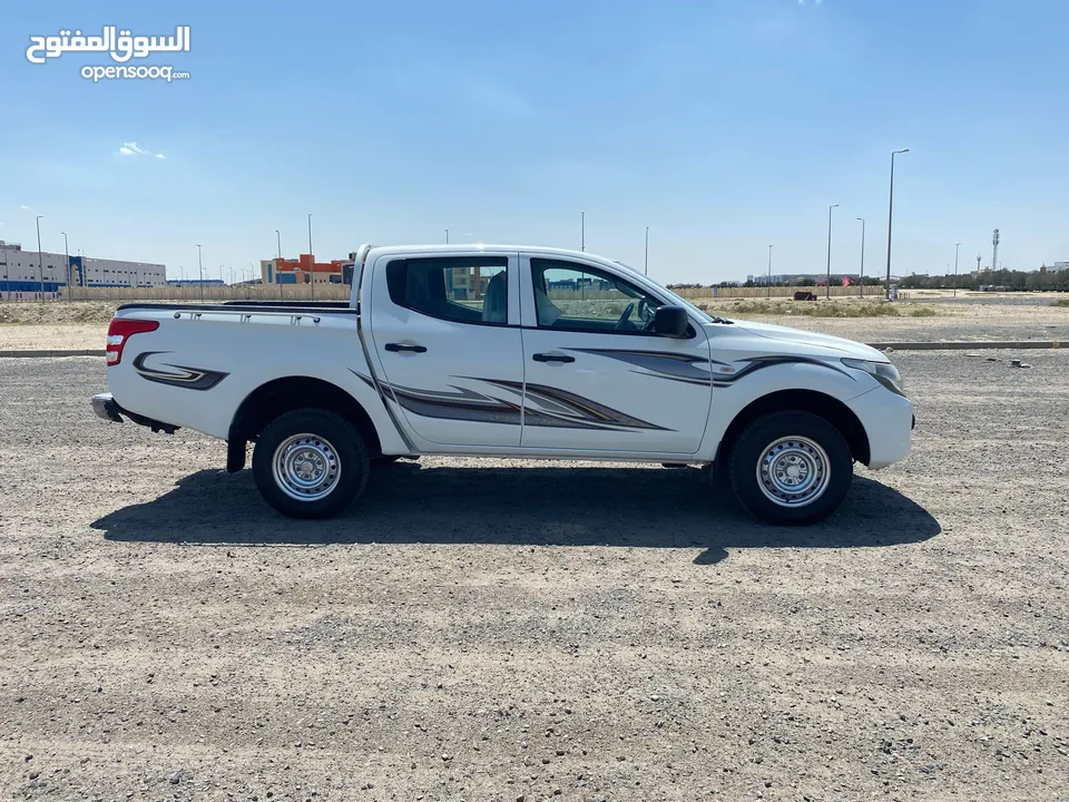 ديـــزل وانيت ميتسوبيشي   MITSUBISHI L200   (ديــــــزل)  مديل//2017  4*4 دبـــــــل  قير عادي