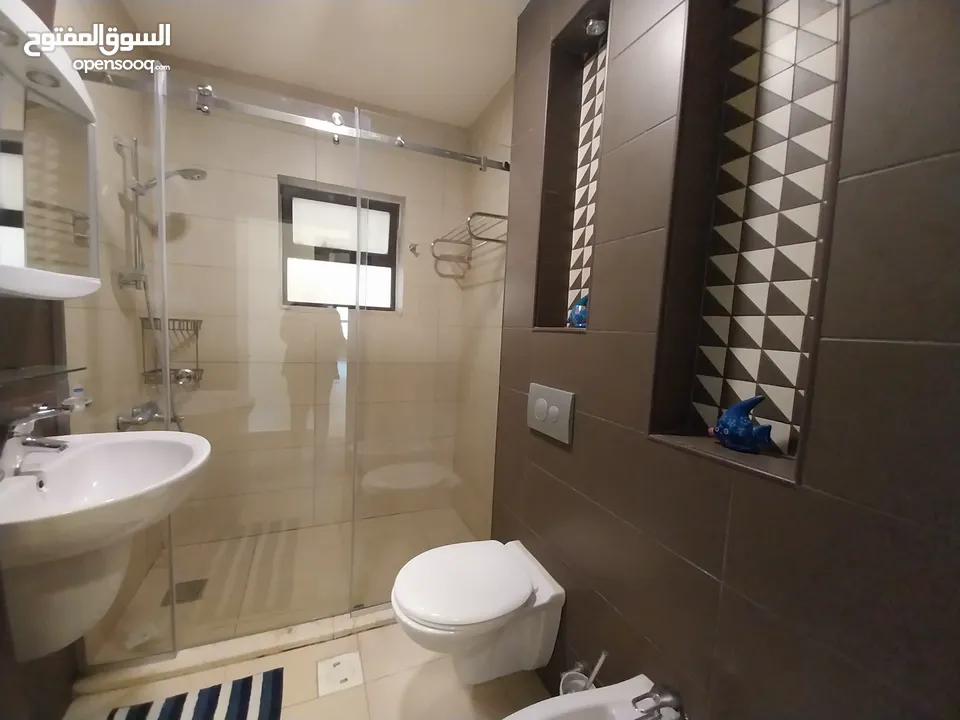 شقة مفروشة للإيجار 180م2 ( Property 18812 )-175072802