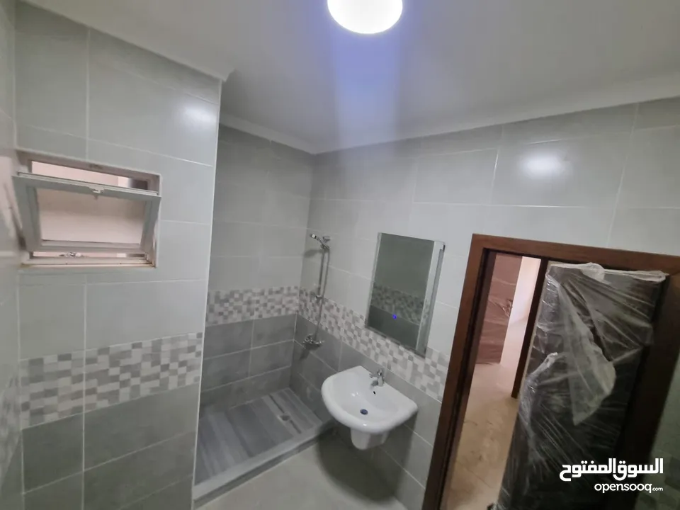 شقة جديدة للإيجار