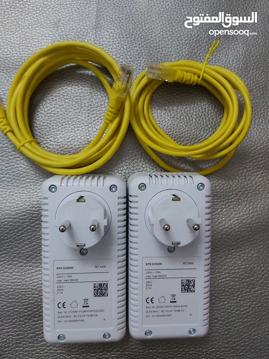 Power Line Connector ( PLC ) Adapter. Wireless Communication Kit. مجموعة اتصال للنت لاسلكية.