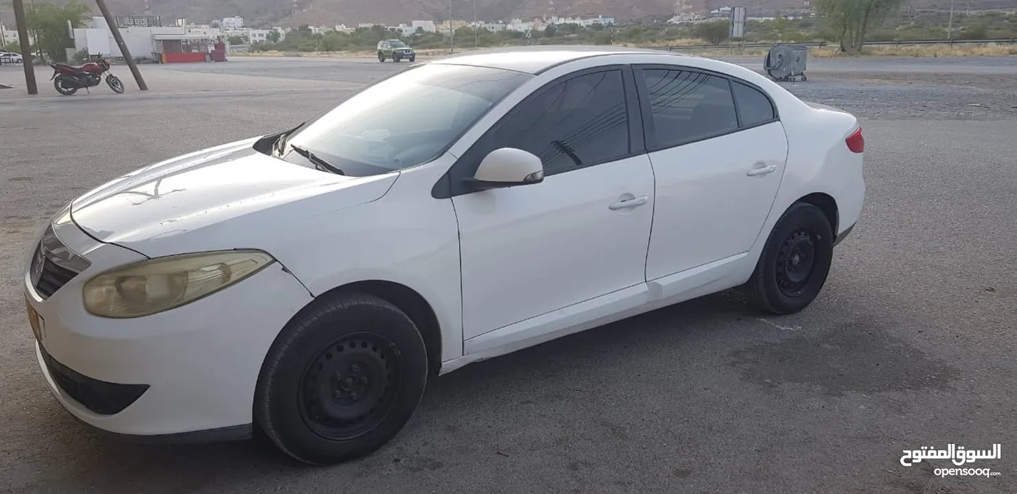 Renault fluence 2010 model