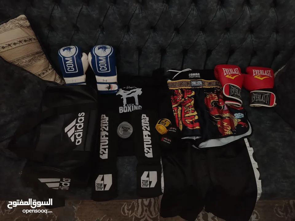 معدات Muay Thai Kickboxing الوصف مهم