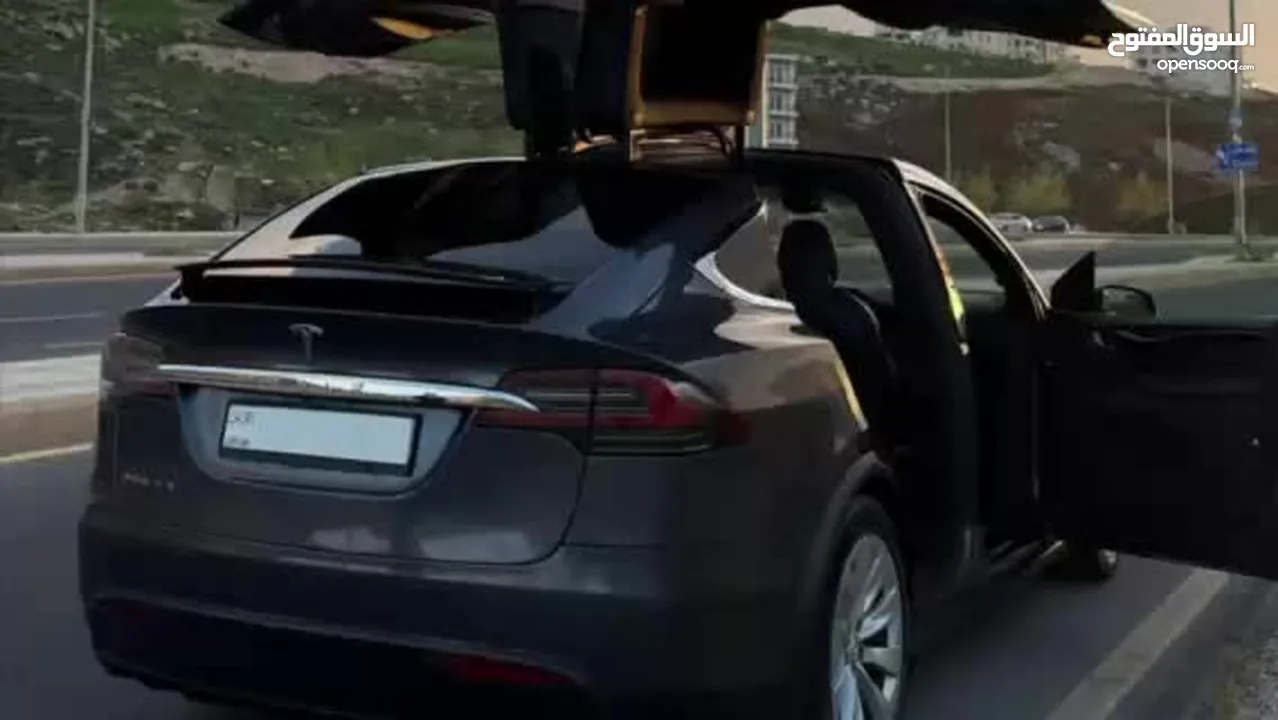 TESLA MODEL X 75D 2018  (تيسلا اكس كرت داخل الوكالة)