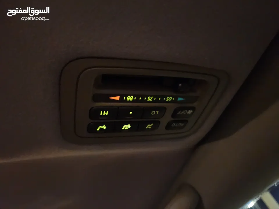 ستيشن لكزس كلاسيك للايجار اليومي صلالة   classic lexus LX 470 for rent in  Salalah