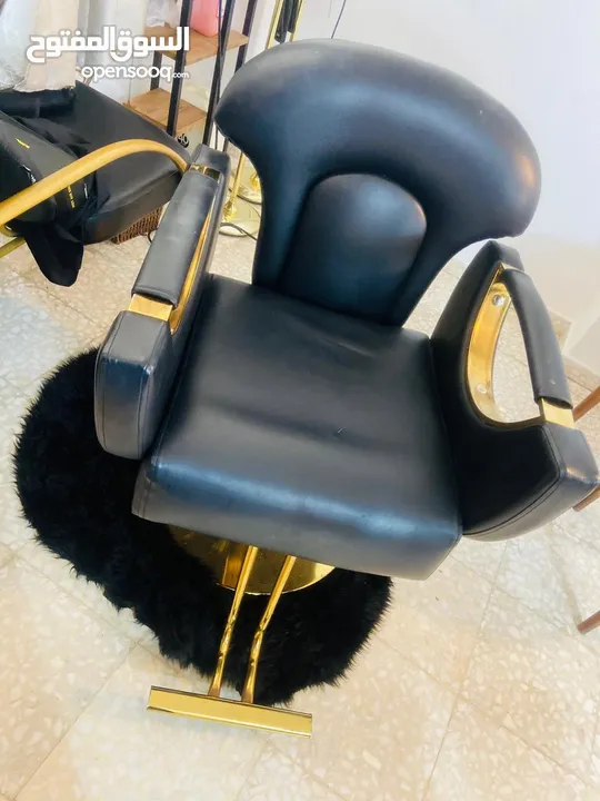 اغراض صالون للبيع شبه جديد