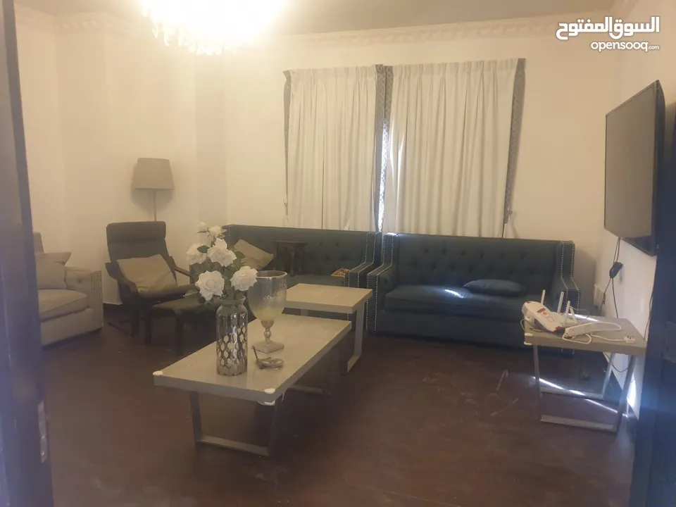 3 Bedrooms Furnished Apartment for Rent in Al Wattayah REF:1029AR