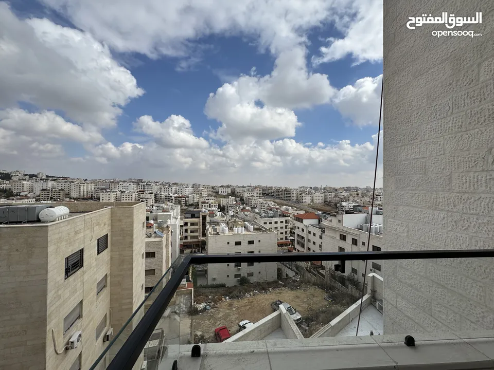 شقة بتشطيبات مميزه طابق ارضي مساحة 240م باجمل منطاق خلدا (مشروع 107)