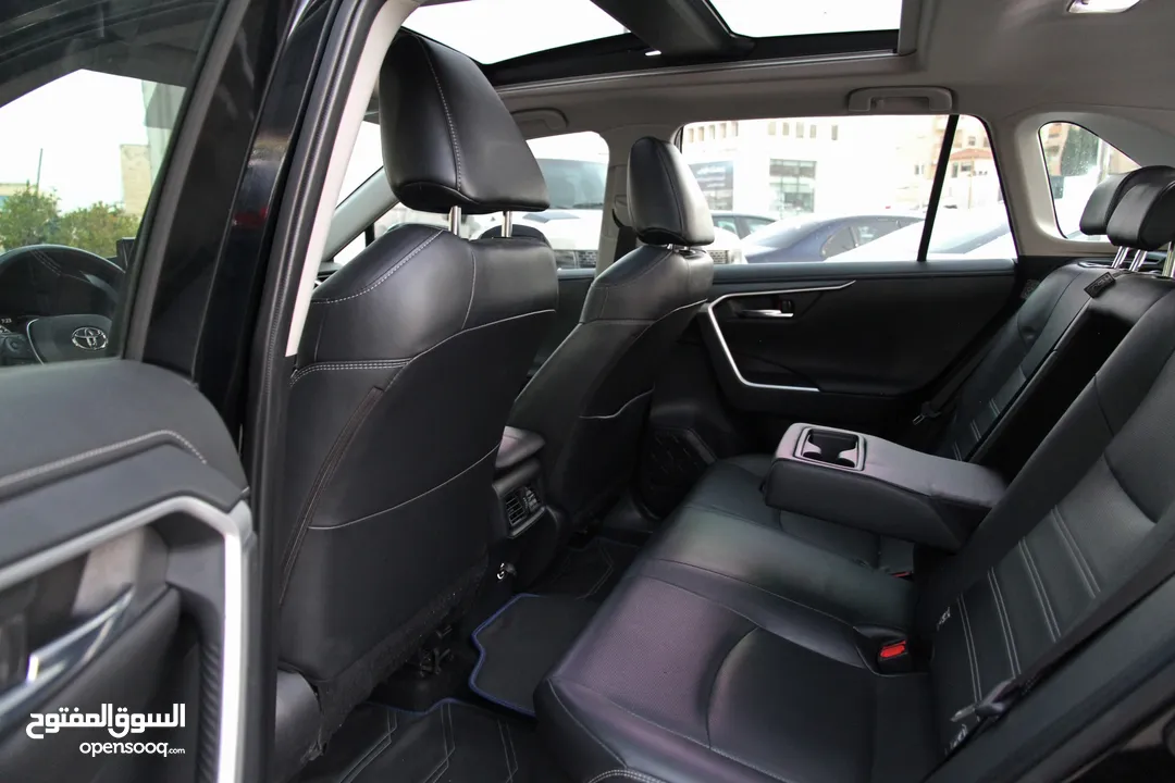 تويوتا RAV4 Limited وارد الشركة المركزية 2021 قاطع مسافة 51.000 km