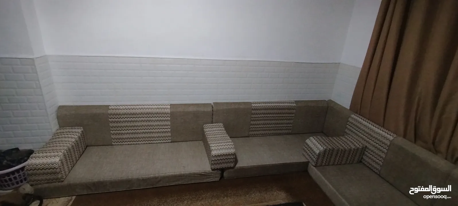 فراش عربي .