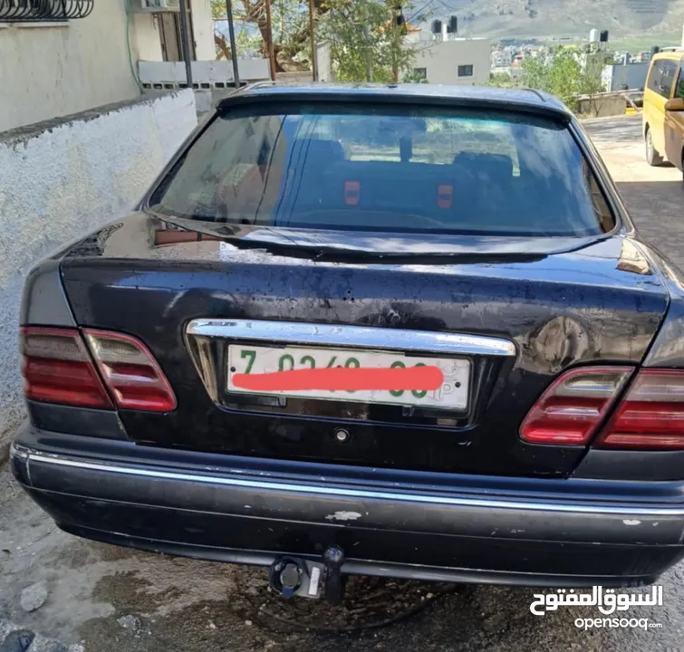 مرسيدس E270