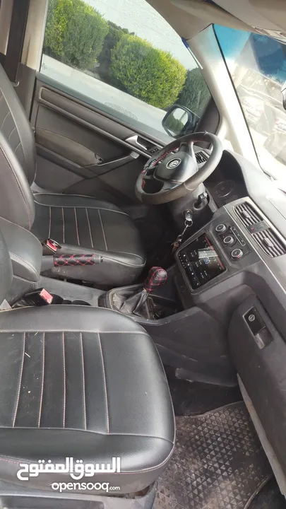 سيارة مناسبة