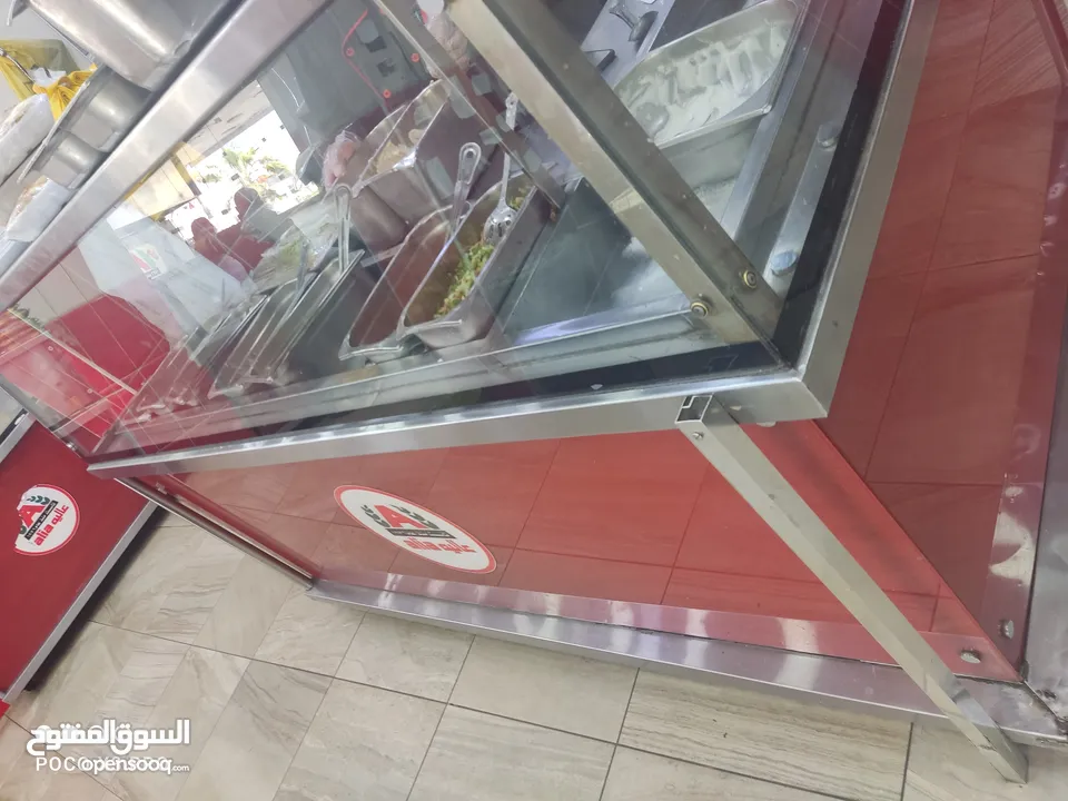 عدة مطعم كامله للبيع استعمال اشي خفيف