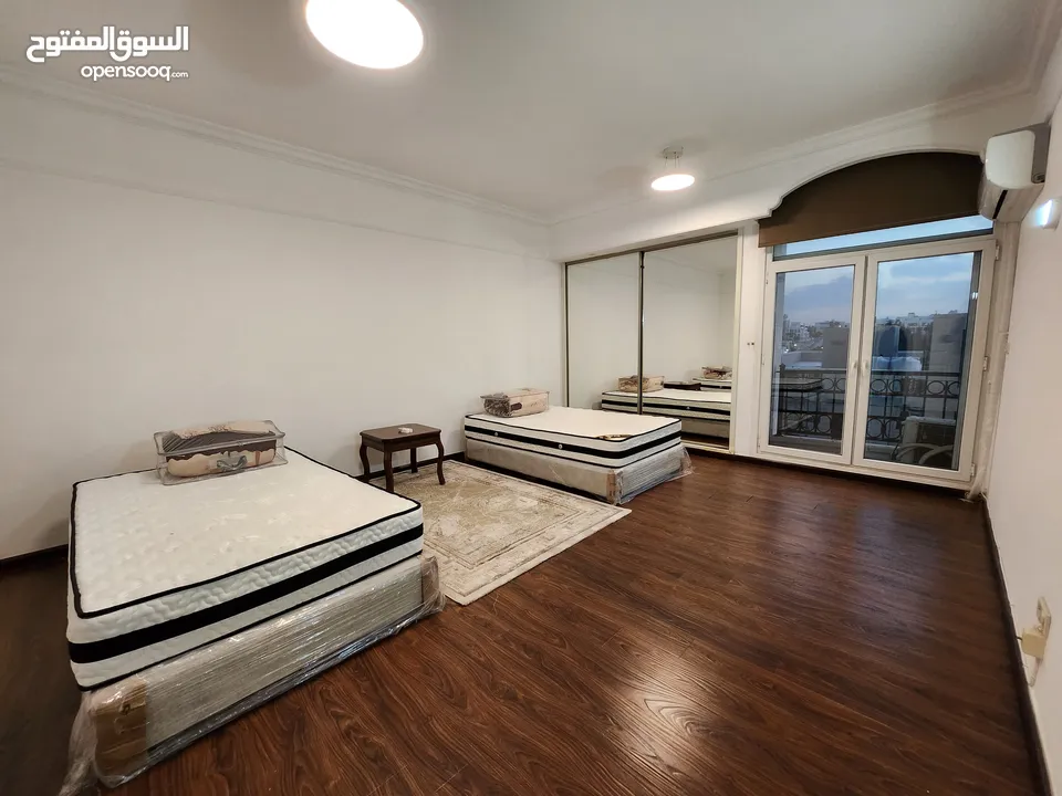شقة شبة مفروشة للإيجار  ( Property 39542 )-175046910