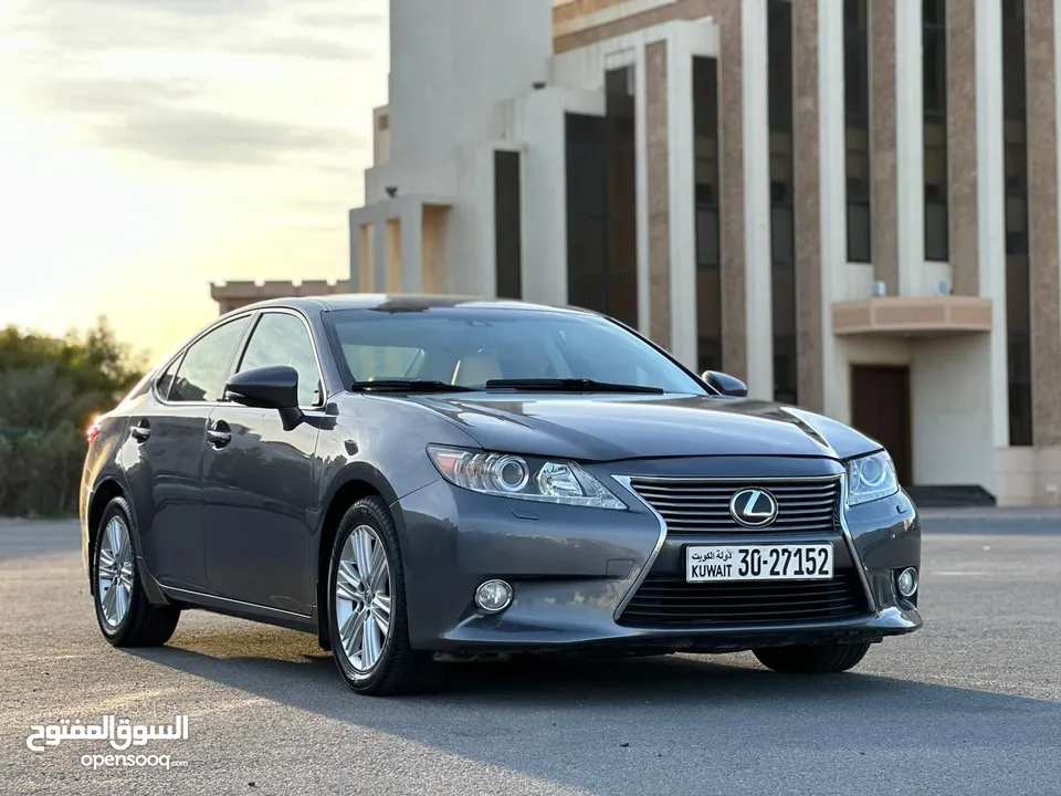 لكزس ES350 2013 بحالة ممتازة