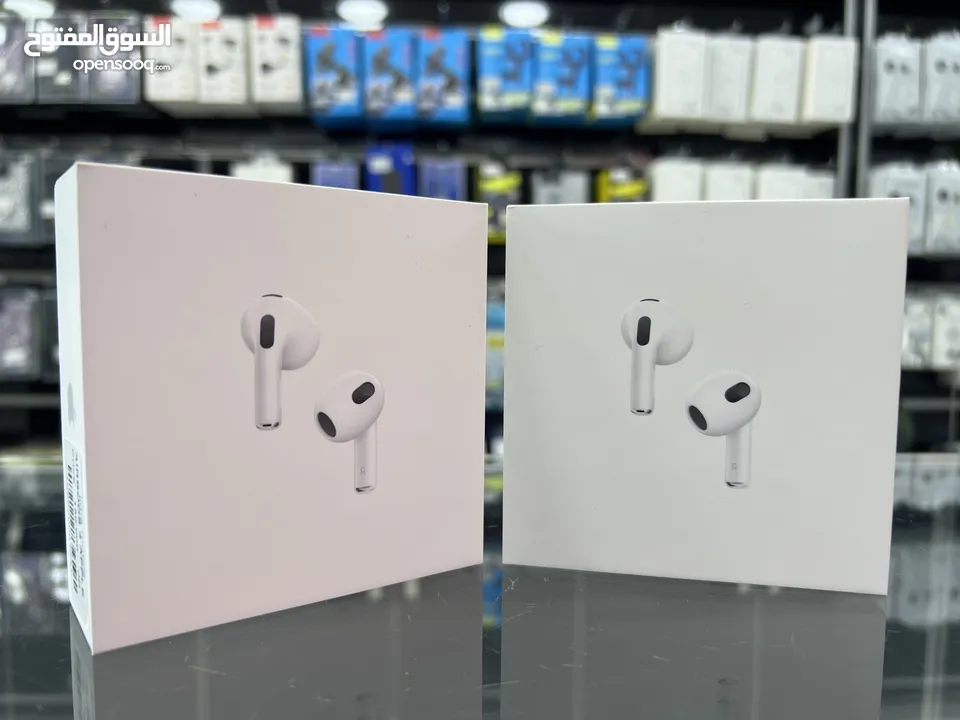 AirPods Apple 3rd generation سماعات ايفون الاصدار الثالث جديدة مسكرة بالكرتونة كفالة آبل سنة كاملة