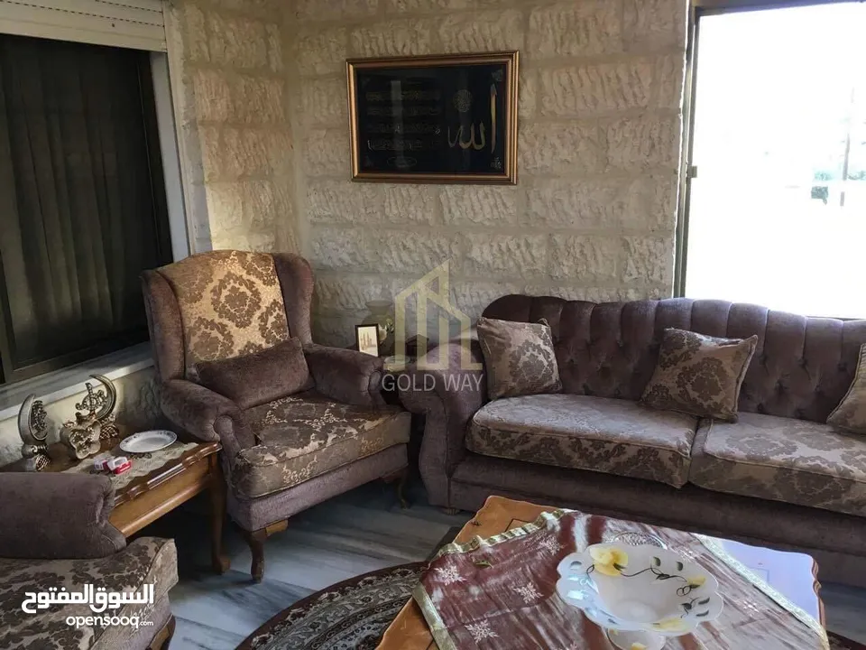 شقة أرضية مميزة للبيع 140م مع ترس 30م في أرقى مناطق تلاع العلي/ 7066