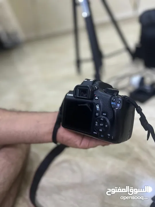 كاميرا 1300 D