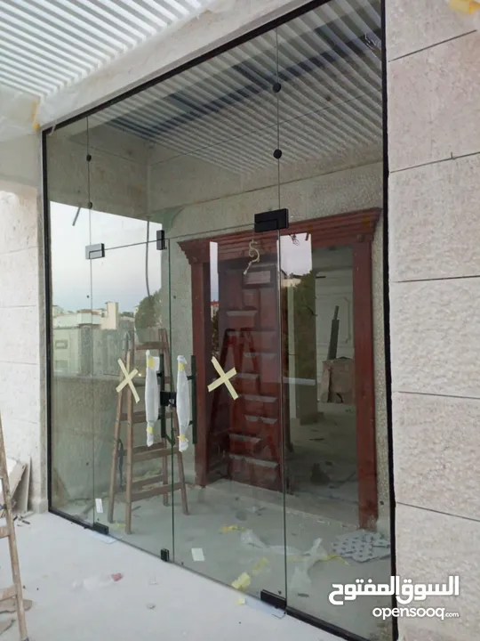 صيانة جميع أبواب السيكوريت و جميع أبواب الشاور ب أسعار لاتقبل المنافسة و جودة عالية