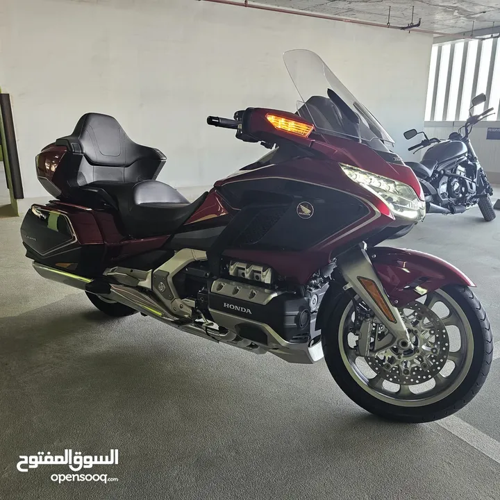 هوندا جولد وينج Honda gold wing