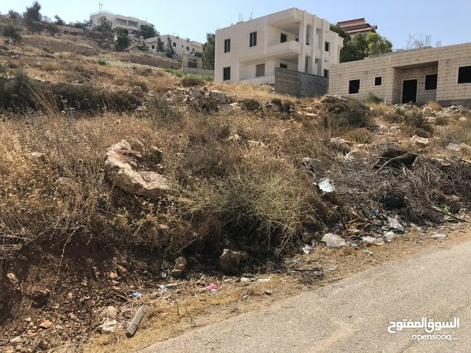 للبيع أرض طابو بمساحة 1500م2 في سنجر – دورا الخليل / حوض خلة مناع – الحي الغربي