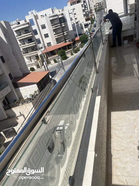 دربزين بلكونة خارجي سيكوريت (زجاج)
