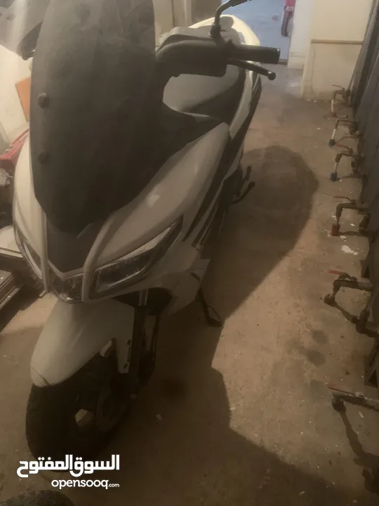 Aprilia SXR 160