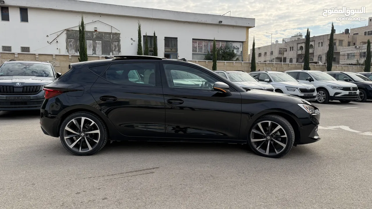 سيات ليون ترخيص 2022 محرك 1500 بنزين جير أوتوماتيك 150 حصان