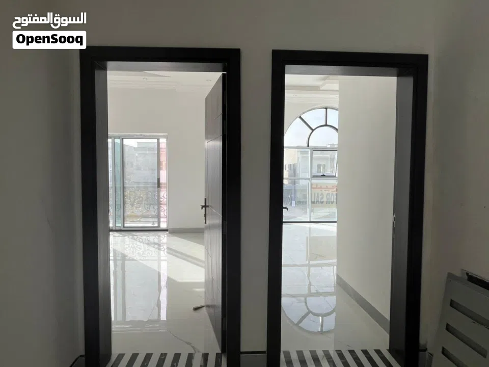 فــــيــــــــــــلا للـــــبيـــــع اول ســـــاكــــن مــــكــــونه مــن 7 غـــــرف و 10 حـــمامات