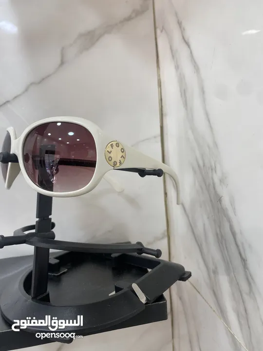 نضارت ستاتي ماركات عالمية اصلية اذا المنتج غير اصلي يتم الاسترجاع   ويوجد ربوتات تكنيس للمنزل