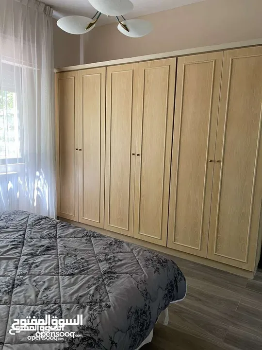 شقة مفروشة , ارضي ..  مع حديقة مميزة /  اعلان رقم (B93)