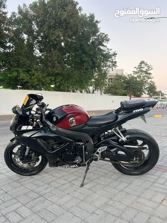 سزوزكي gsxR 750