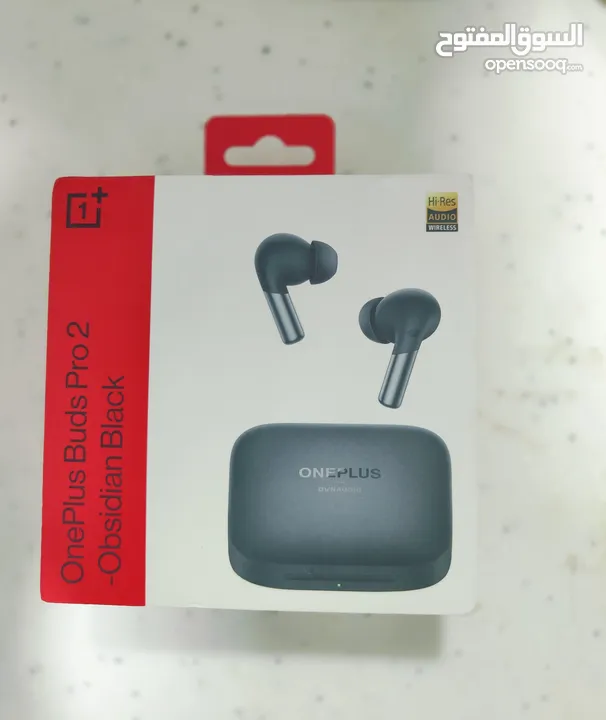 * URGENT SALE *OnePlus Buds Pro 2, Adaptive Noise Cancellation and Spatial Audio.