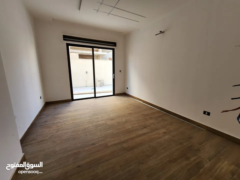 شقة للبيع في الصويفية ref : 14280