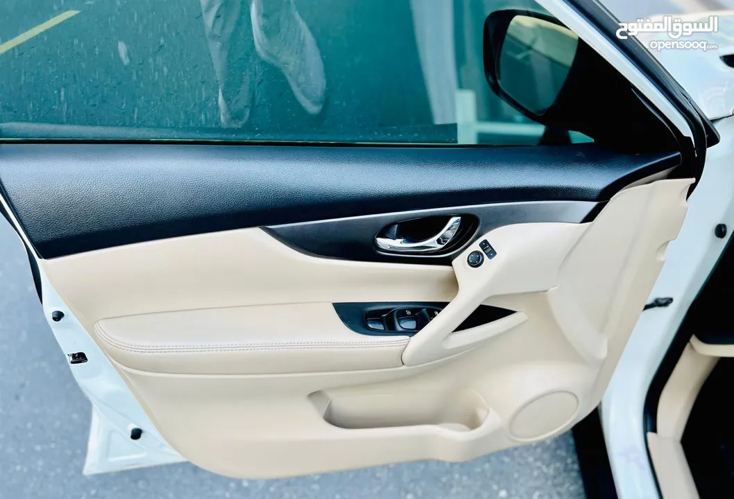 NISSAN XTRAIL 2015 WHITE GCC WITH SUNROOF